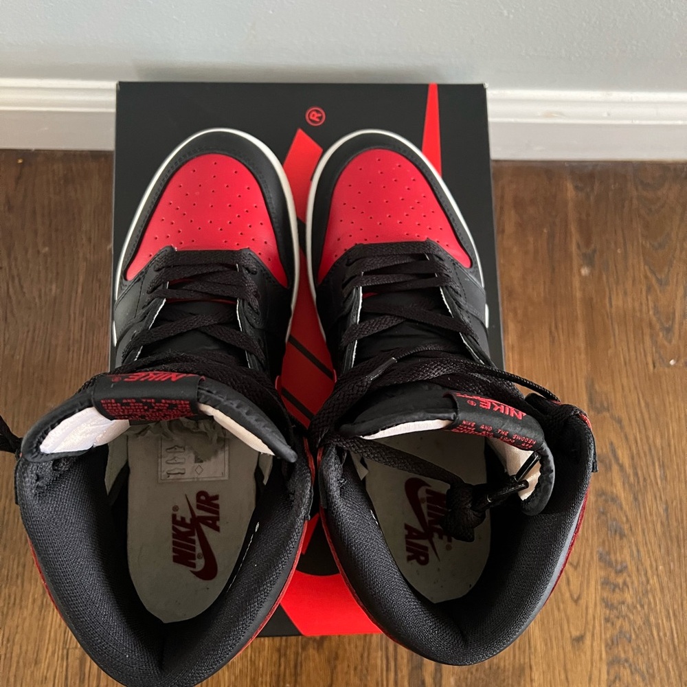 Nike Air Jordan Retro 1 High- “Bred 1 /OG ‘85 / Banned” 2025 - Picture 6 of 11
